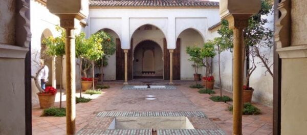 10 Patios andaluces que no te puedes perder