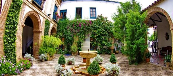 10 Patios andaluces que no te puedes perder