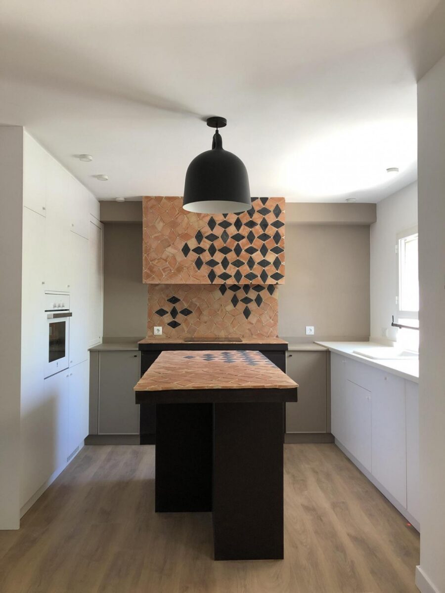 Terracotta countertop for kitchen in salmon and black shades