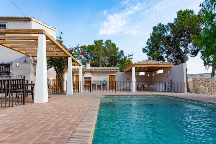 Suelo de barro para exterior y piscina